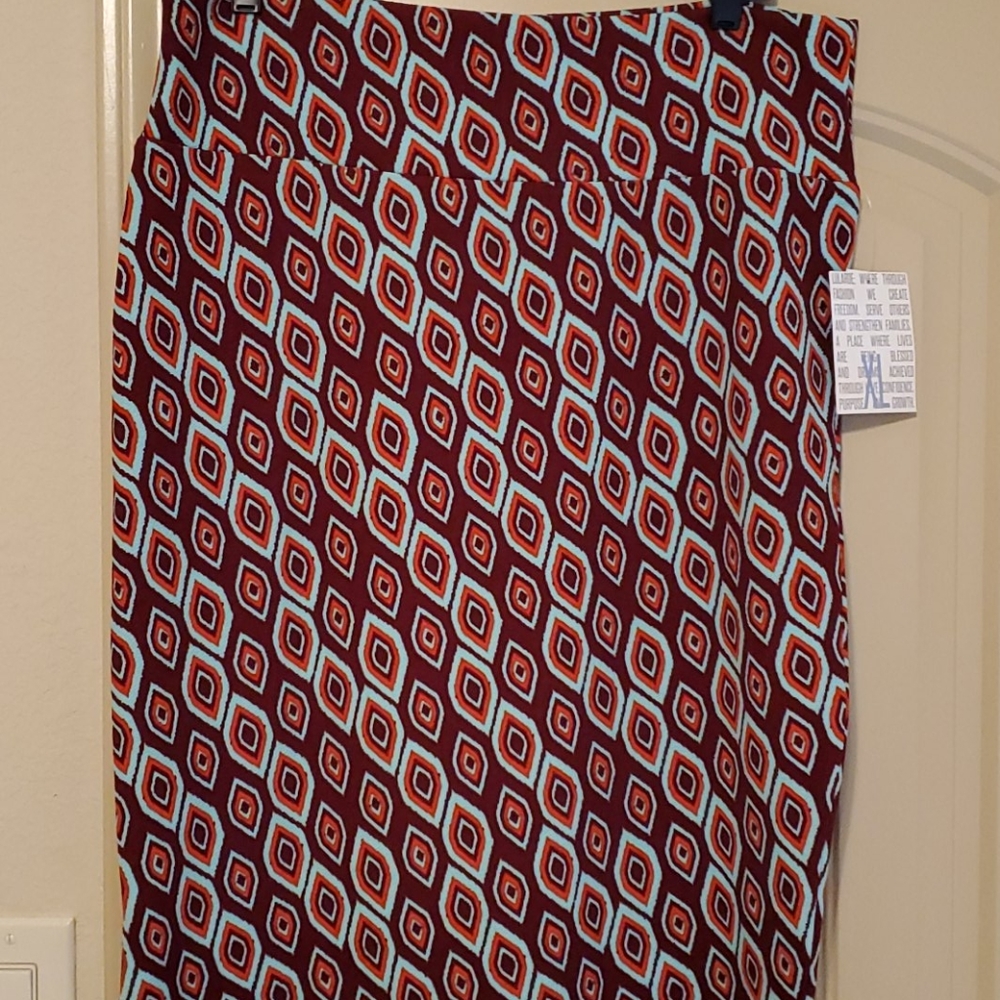 LuLaRoe Cassie Skirt